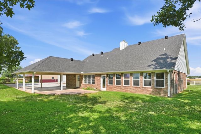 13301 L C Hickman Road, Centerton, AR 72719