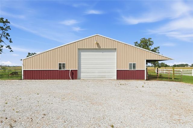 13301 L C Hickman Road, Centerton, AR 72719