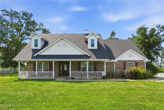 13301 L C Hickman Road, Centerton, AR 72719