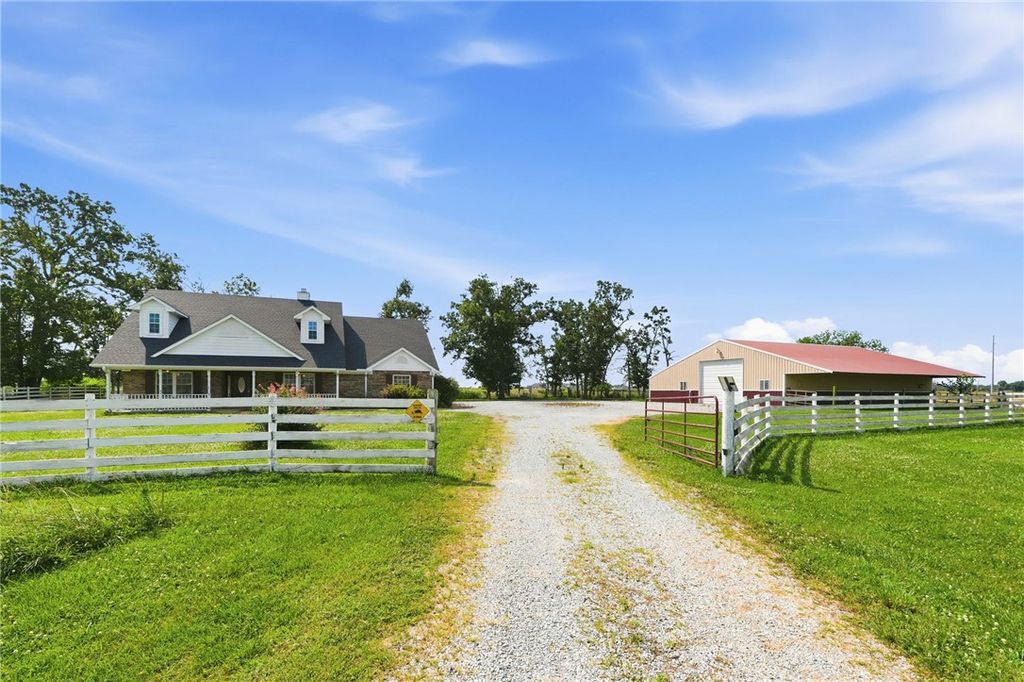 13301 L C Hickman Road, Centerton, AR 72719