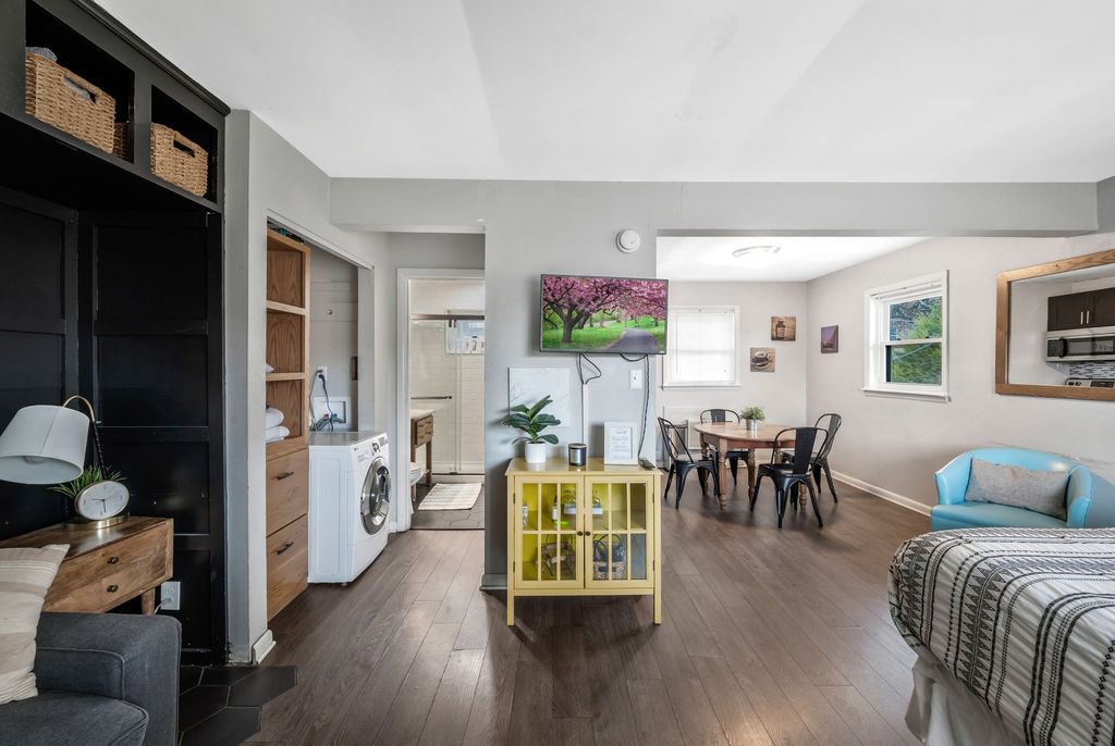 801 Hillview Hts Apt 212, Nashville, TN 37204