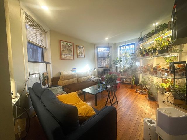 1914 Beacon 1, Boston, MA 02135