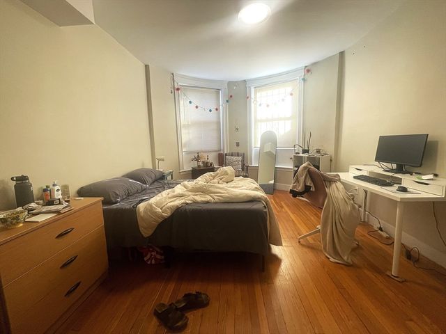 1914 Beacon 1, Boston, MA 02135