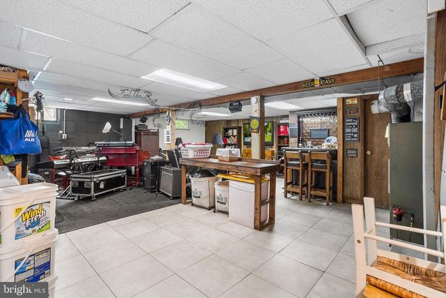 7 CHAMBERS RD, Millstone Township, NJ 08510