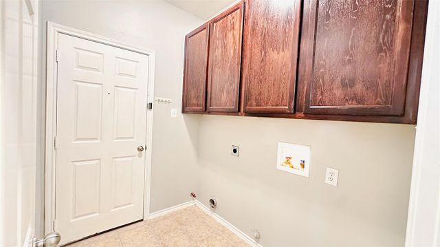 5813 Fathom Drive, Fort Worth, TX 76135