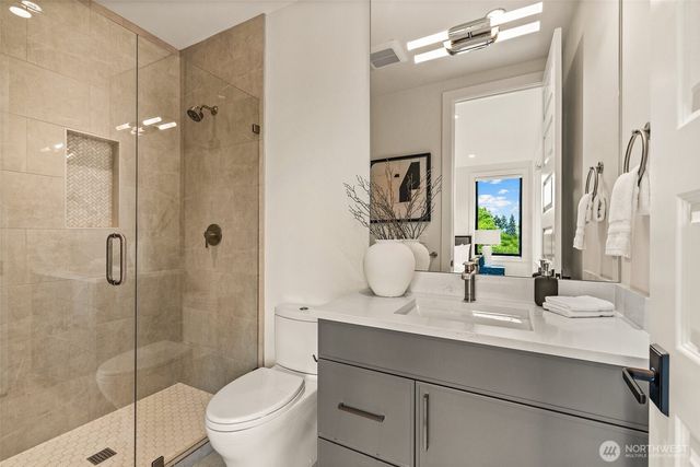 8458 NE 9th Street, Medina, WA 98039