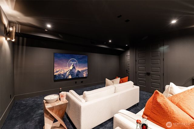 8458 NE 9th Street, Medina, WA 98039