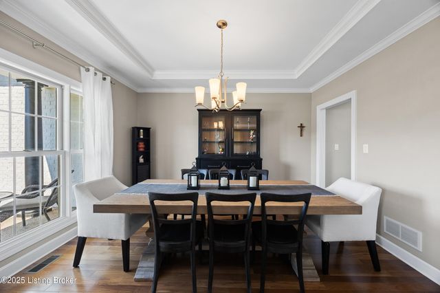 199 Crabapple Ln, Louisville, KY 40245