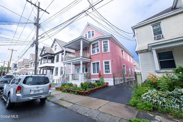 22 Elder Street, Schenectady, NY 12304