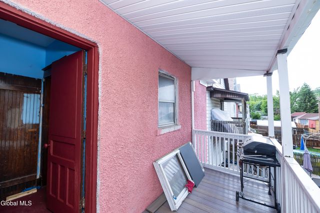 22 Elder Street, Schenectady, NY 12304