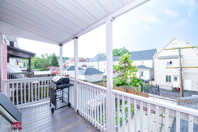 22 Elder Street, Schenectady, NY 12304