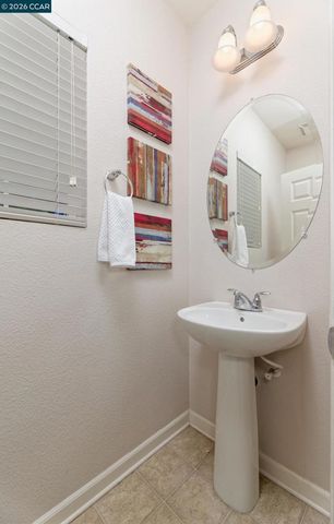 768 King Palm Ln, Brentwood, CA 94513