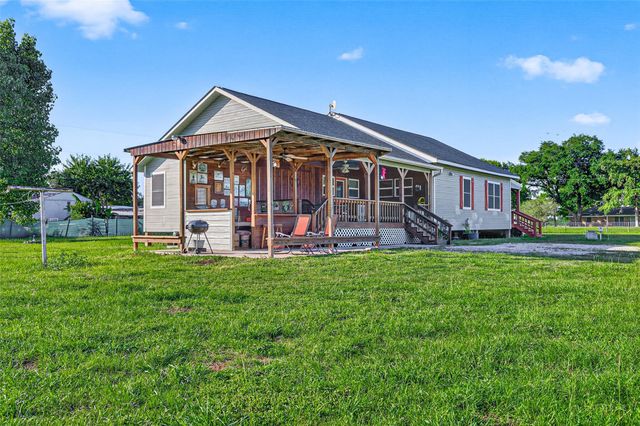 2240 Meyer Road, Beasley, TX 77417