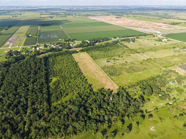 2240 Meyer Road, Beasley, TX 77417