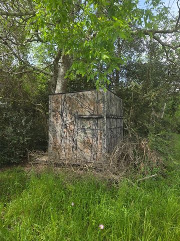 2240 Meyer Road, Beasley, TX 77417