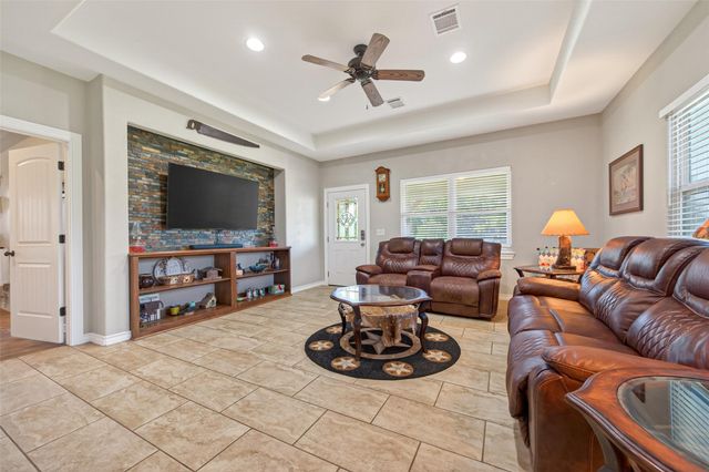 2240 Meyer Road, Beasley, TX 77417