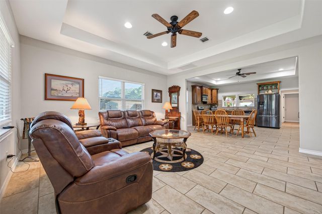 2240 Meyer Road, Beasley, TX 77417
