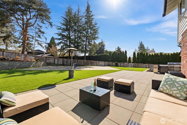 7664 NE 14th Street, Medina, WA 98039