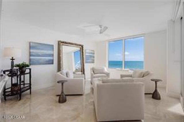 19 Avenue de la Mer Apt 405, Palm Coast, FL 32137