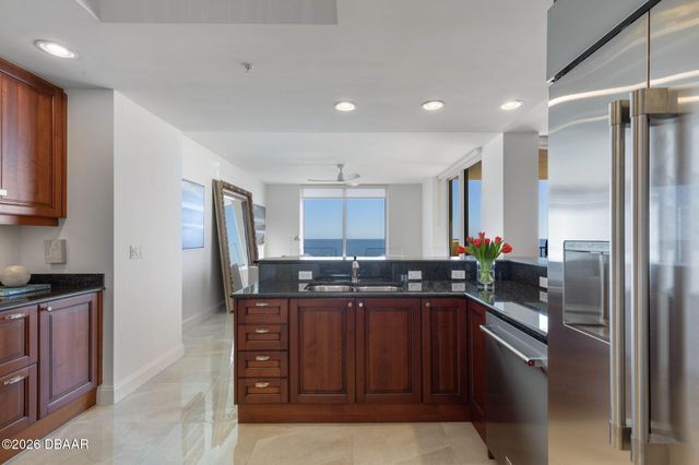 19 Avenue de la Mer Apt 405, Palm Coast, FL 32137