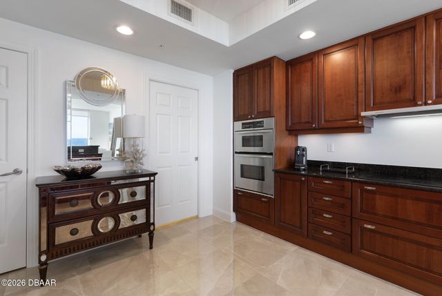 19 Avenue de la Mer Apt 405, Palm Coast, FL 32137