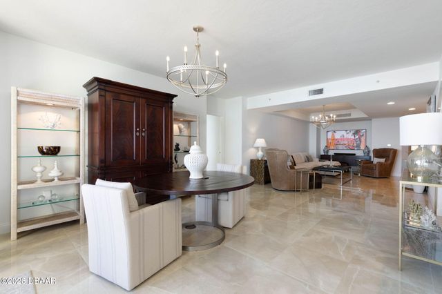 19 Avenue de la Mer Apt 405, Palm Coast, FL 32137