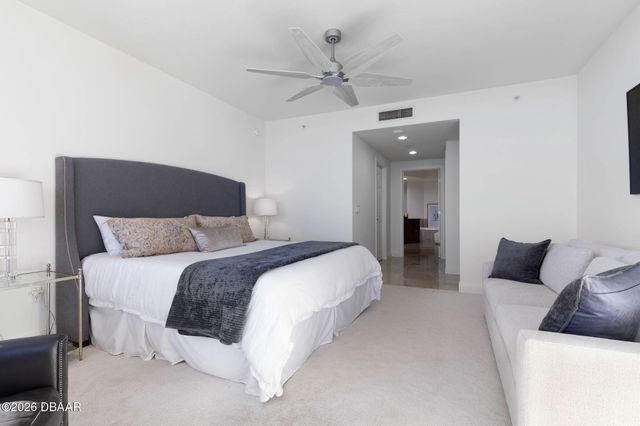 19 Avenue de la Mer Apt 405, Palm Coast, FL 32137