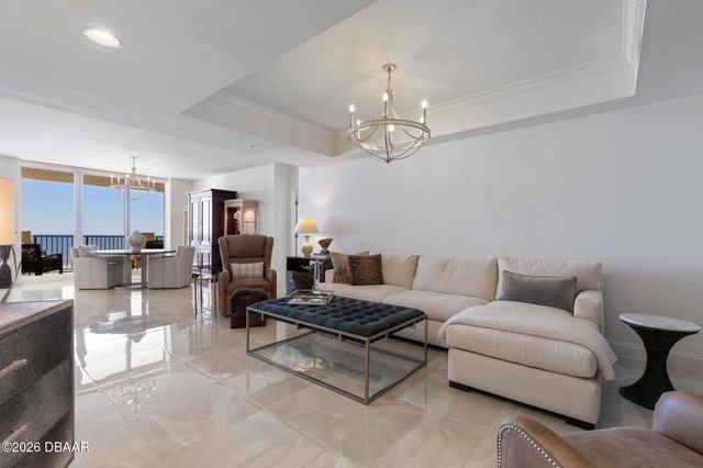 19 Avenue de la Mer Apt 405, Palm Coast, FL 32137