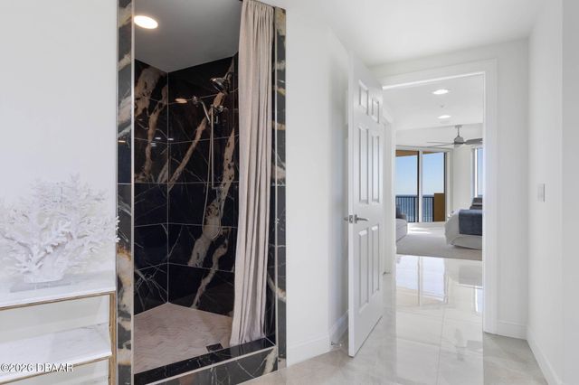 19 Avenue de la Mer Apt 405, Palm Coast, FL 32137