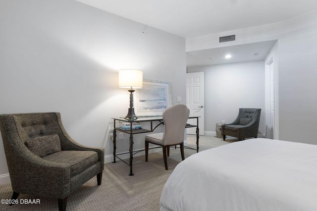 19 Avenue de la Mer Apt 405, Palm Coast, FL 32137