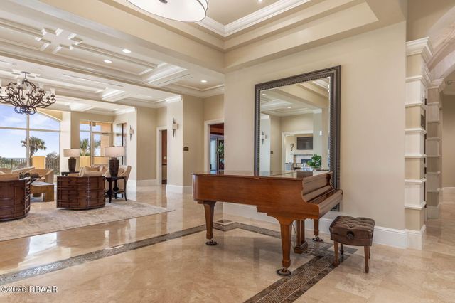 19 Avenue de la Mer Apt 405, Palm Coast, FL 32137