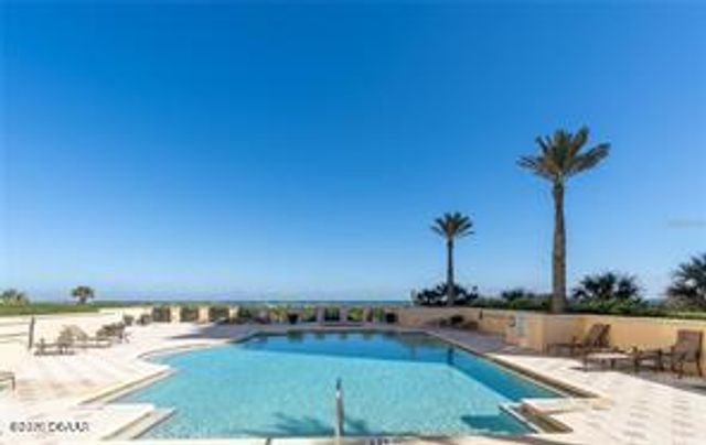 19 Avenue de la Mer Apt 405, Palm Coast, FL 32137