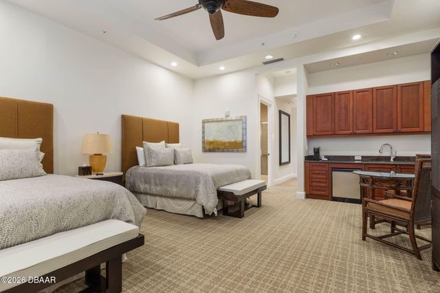 19 Avenue de la Mer Apt 405, Palm Coast, FL 32137