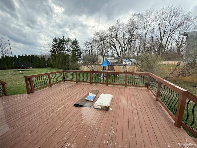 9228 W Walden Drive, Van Buren, MI 48111