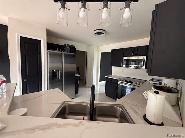 9228 W Walden Drive, Van Buren, MI 48111