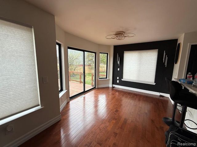 9228 W Walden Drive, Van Buren, MI 48111