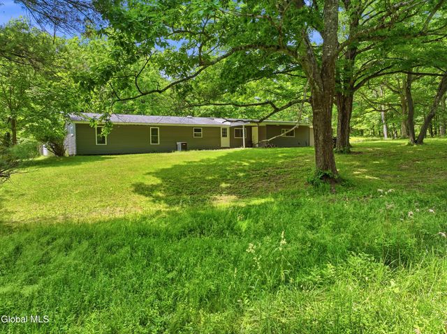 52 Loweree Road, Nassau, NY 12123