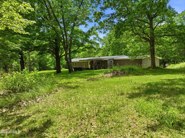 52 Loweree Road, Nassau, NY 12123