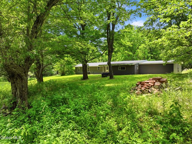 52 Loweree Road, Nassau, NY 12123