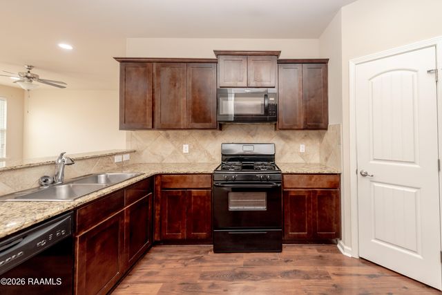 112 Merrydale Lane, Rayne, LA 70578