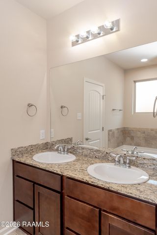 112 Merrydale Lane, Rayne, LA 70578