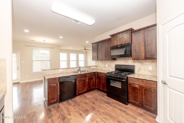 112 Merrydale Lane, Rayne, LA 70578