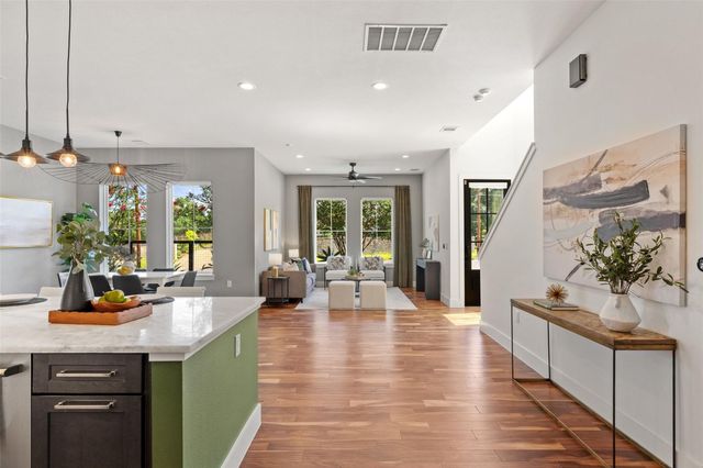 5601 Jackie Robinson ST 1, Austin, TX 78721