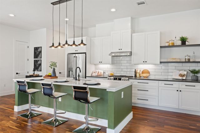5601 Jackie Robinson ST 1, Austin, TX 78721