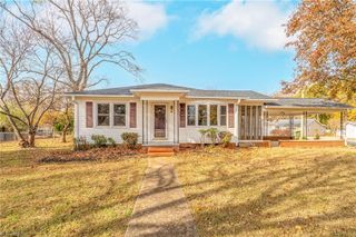 150 Avenue B, Lexington, NC 27292