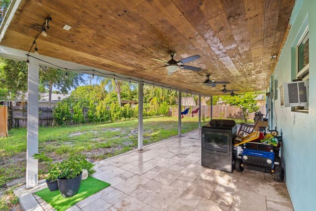 1446 W JENNINGS Street, Lantana, FL 33462