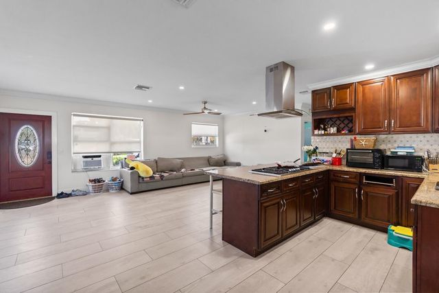 1446 W JENNINGS Street, Lantana, FL 33462