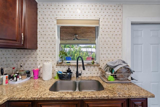 1446 W JENNINGS Street, Lantana, FL 33462