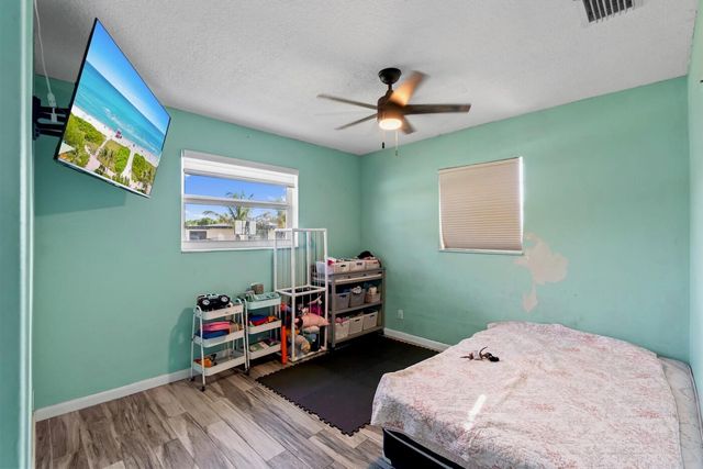 1446 W JENNINGS Street, Lantana, FL 33462