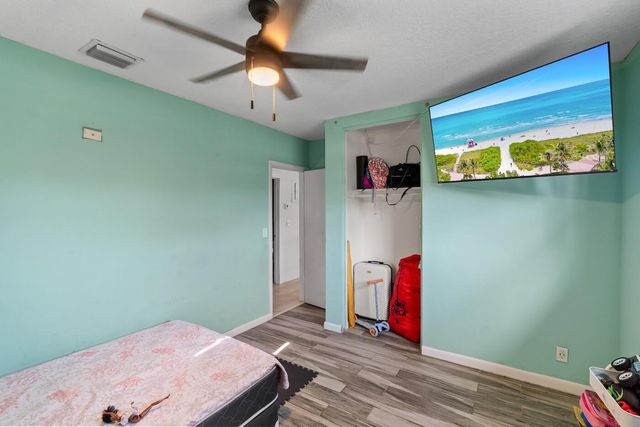 1446 W JENNINGS Street, Lantana, FL 33462